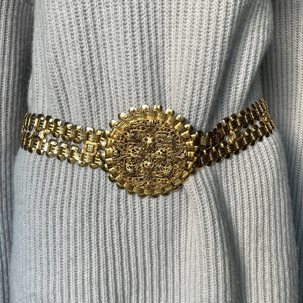 Versace Style Moroccan Medallion Concho Disc Etched Gold Grommet Belt